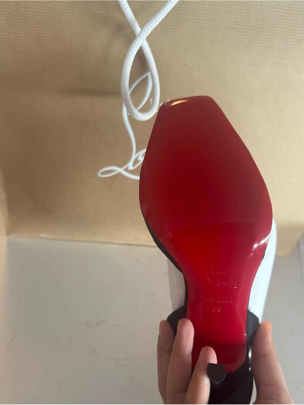 Christian Louboutin Cassia Heel - Picture 15 of 15
